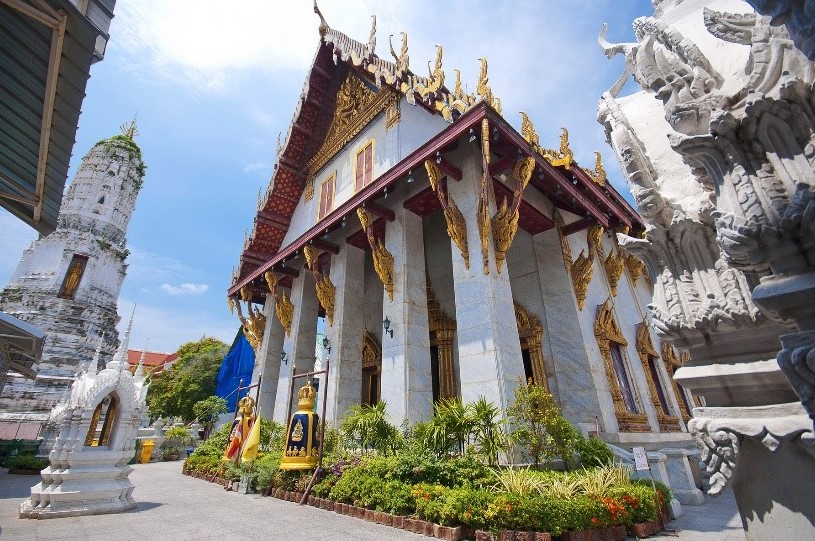 วัดระฆังโฆสิตารามวรมหาวิหาร หรือวัดหลวงพ่อโต