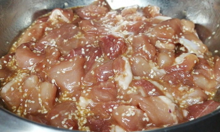 ใช้น้ำมะนาวหรือน้ำส้มสายชู